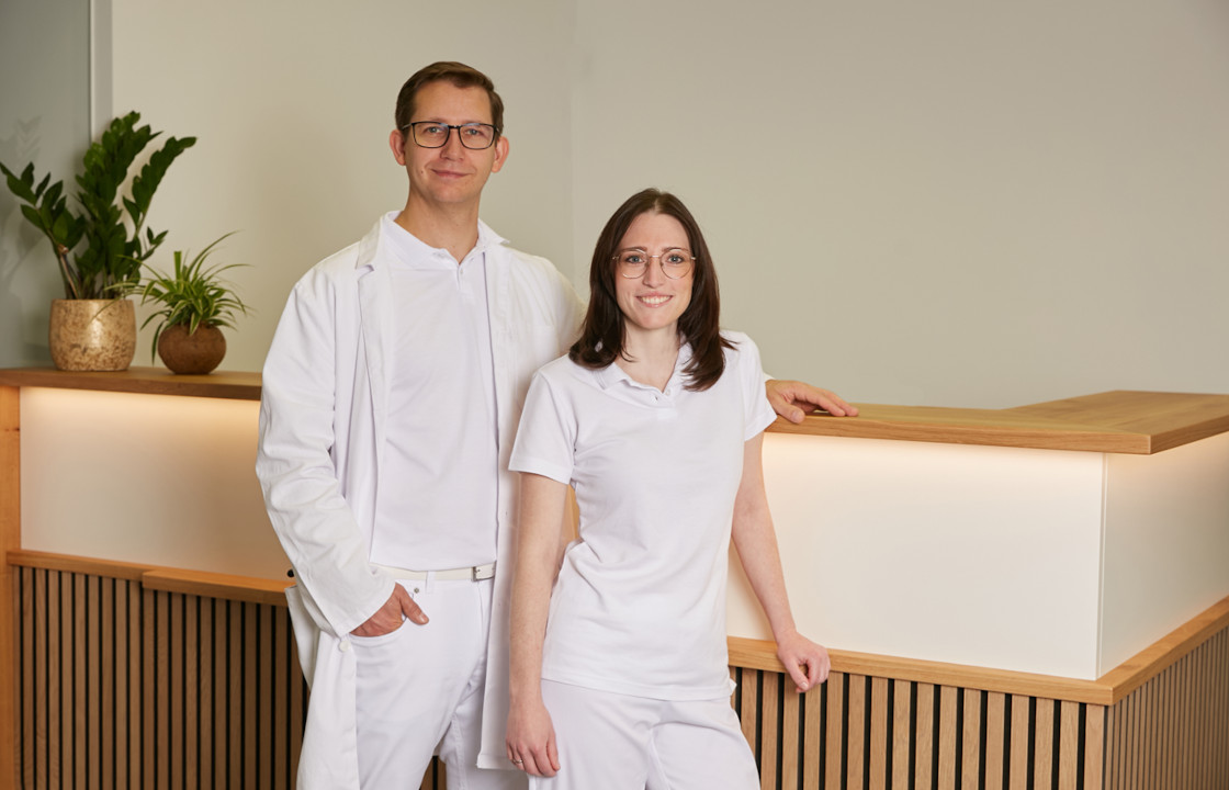Praxisteam Dr. med. univ. Geerten van Meel und Lisa-Marie van Meel